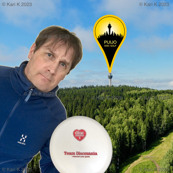 Puijo Disc Golf videon kuvake. Etualla henkilö pitää kädessään frisbeegolfkiekkoa. Taustalla ilmakuva Puijon metsiköstä ja Puijon tornista. Tornin päällä muokattu Puijon frisbeegolfradan tunnus.